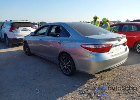 2015 Toyota Camry Se z USA, uszkodzony, nr VIN 4T1BF1FK0FU048648